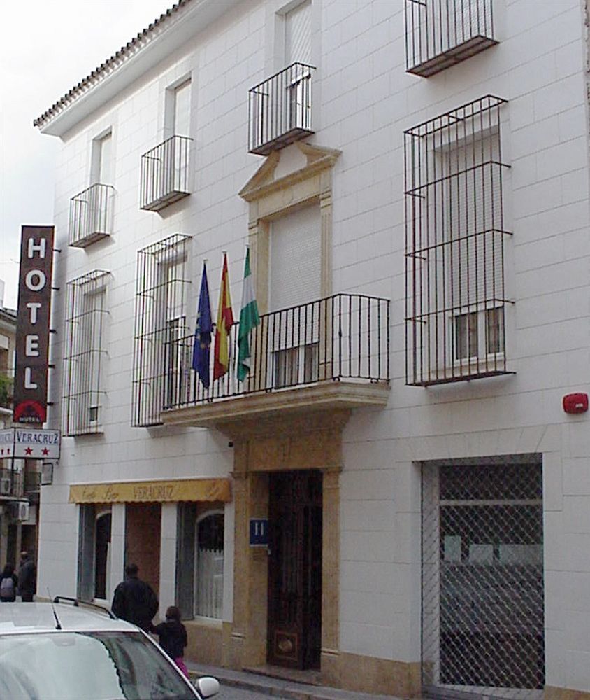 Hotel Al-Yussana Lucena Bagian luar foto